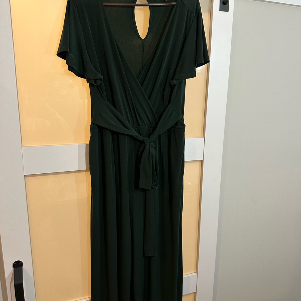 Elegant Green Jumpsuit